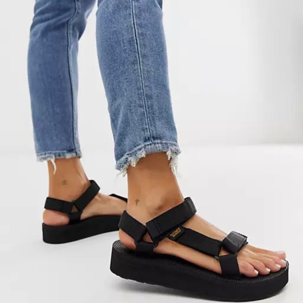 Teva Midform Sandals
